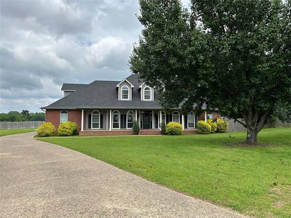 706 Hopper Court, Winnsboro, TX 75494