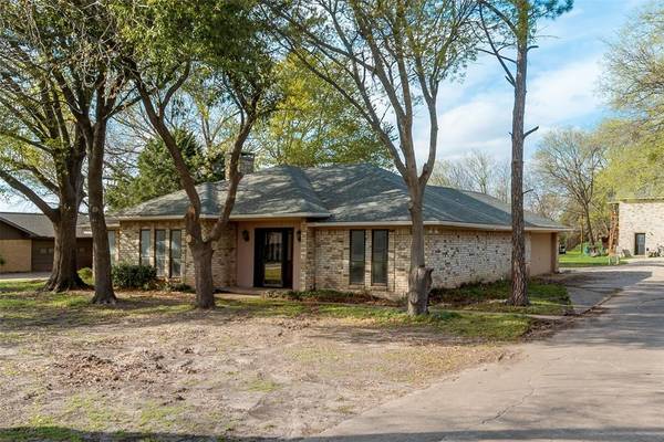 837 Twin Oaks Drive,  Wylie,  TX 75098