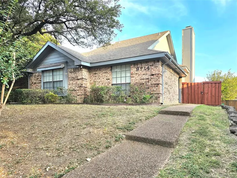 9714 Summerwood Circle, Dallas, TX 75243