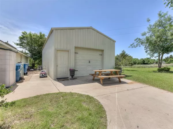 Tuttle, OK 73089,708 Grandview Road