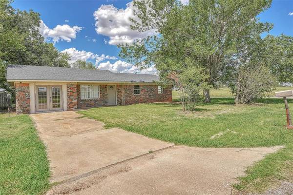 703 W 6th Street,  Custer City,  OK 73639