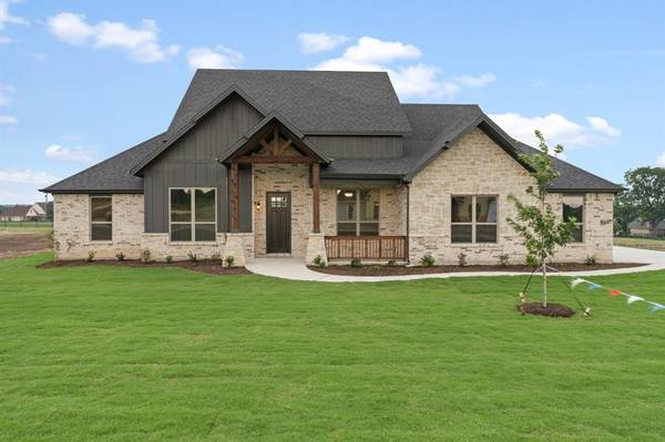 421 Solo Ridge Drive, Waxahachie, TX 75167