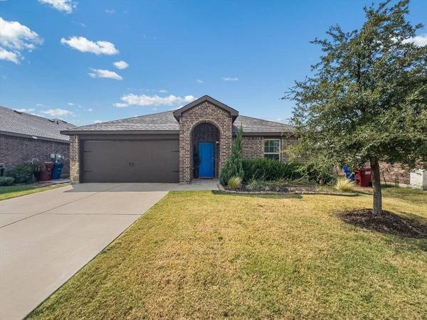 1811 Princeton Avenue, Farmersville, TX 75442