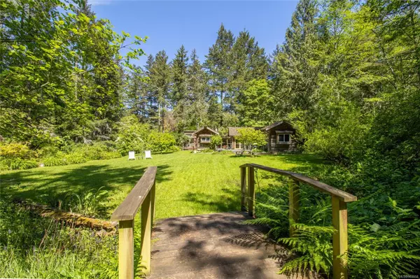 Pender Island, BC V0N 2M1,5416 Hooson Rd