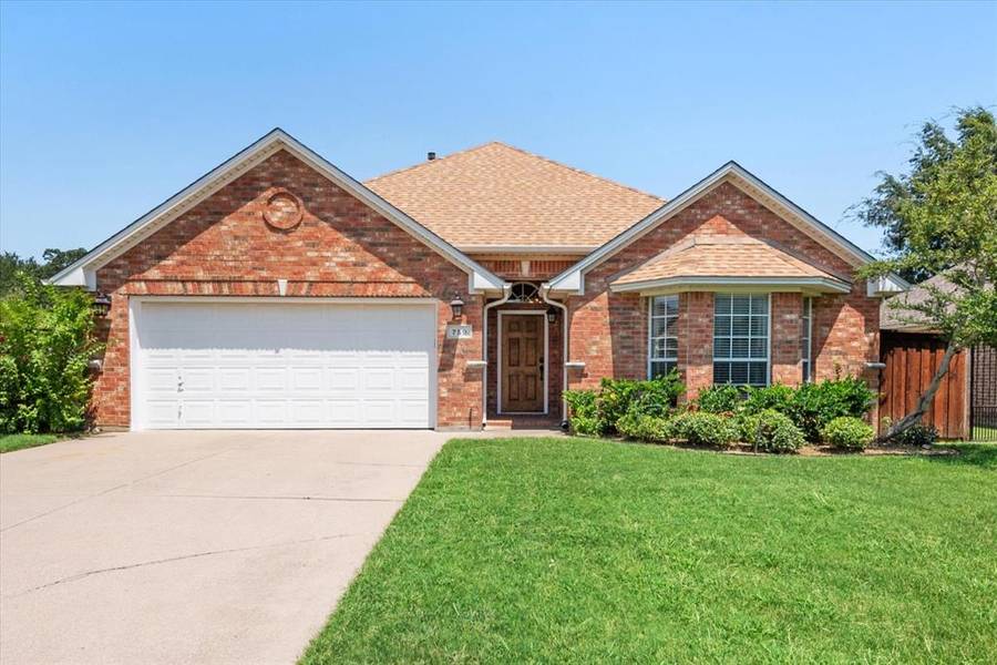 759 Little Ridge Court, Burleson, TX 76028