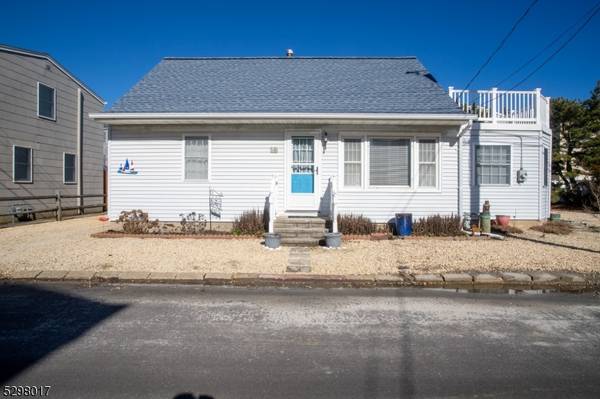 18 Mea Ln,  Long Beach Twp.,  NJ 08008