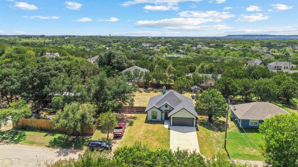 5710 N Lakeside Hills Court, Granbury, TX 76048