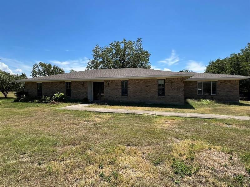 870 Meadowbrook Drive, Lucas, TX 75098