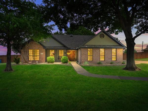 126 Preston Glen, Gunter, TX 75058