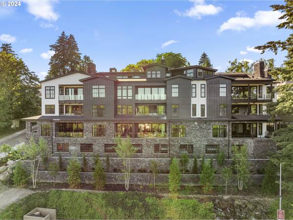 Lake Oswego, OR 97034,21 D AVE #16