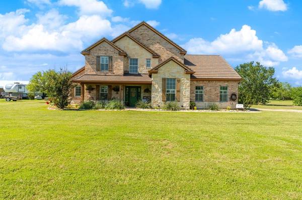 256 County Road 3324,  Greenville,  TX 75402