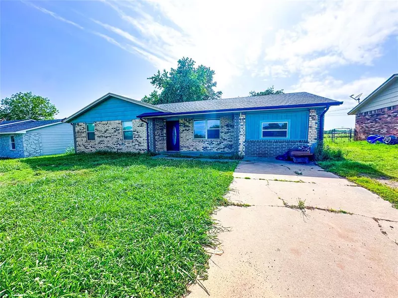 526 S 4th Avenue, Stroud, OK 74079