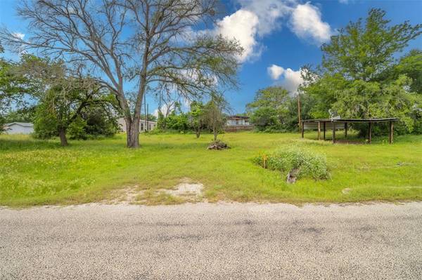 5904 Flint Drive, Granbury, TX 76048