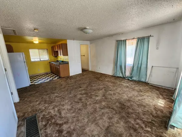 Pueblo, CO 81006,1507 Roselawn Rd