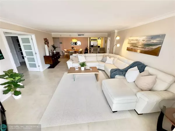 1 Las Olas Circle  #110, Fort Lauderdale, FL 33316