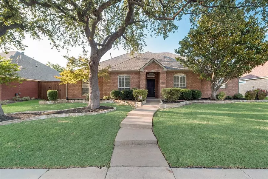 2109 Antibes Drive, Carrollton, TX 75006