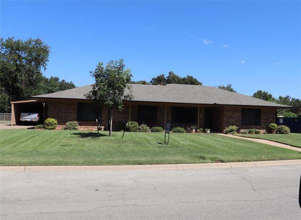 1224 Surry Place Drive, Cleburne, TX 76033