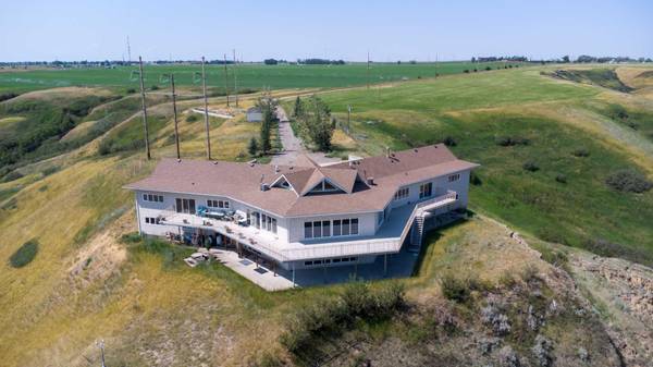 221012 Township 9-2 RD, Rural Lethbridge County, AB T1J 5R1