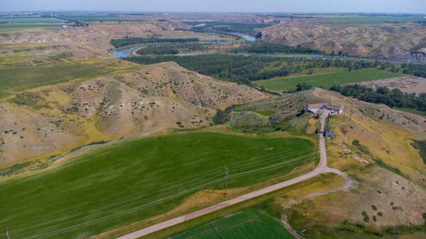 Rural Lethbridge County, AB T1J 5R1,221012 Township 9-2 RD