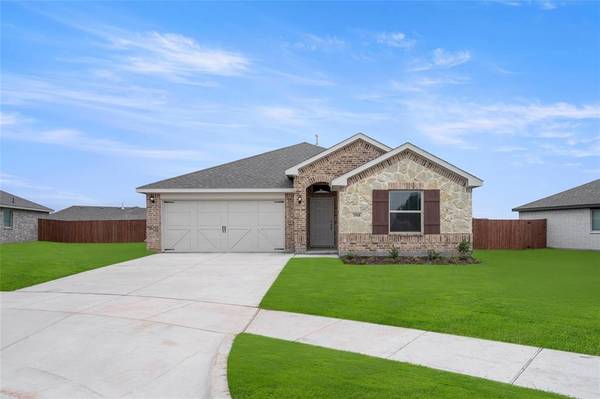 1918 Apache Circle, Cleburne, TX 76033