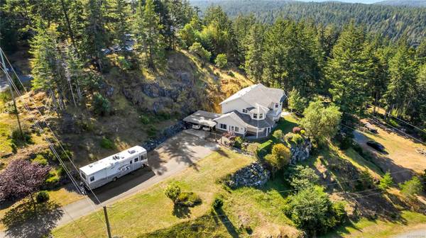 661 Seedtree Rd, Sooke, BC V9Z 1C2