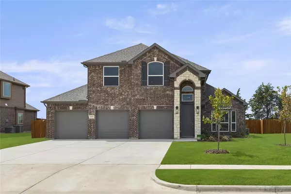 1727 Newport Drive, Cedar Hill, TX 75104