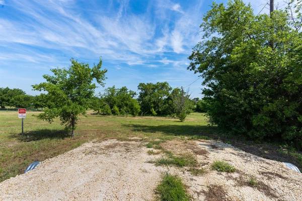 Joshua, TX 76058,5808 Crest Road