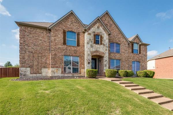 808 Trailwood Drive, Desoto, TX 75115