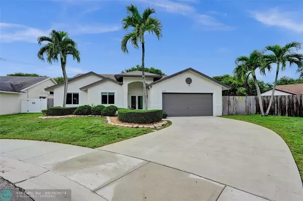 8975 SW 59th Ct, Cooper City, FL 33328