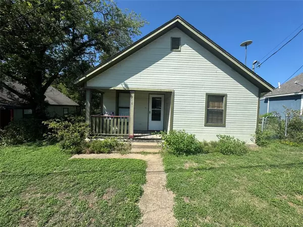 Granbury, TX 76048,718 N Houston Street