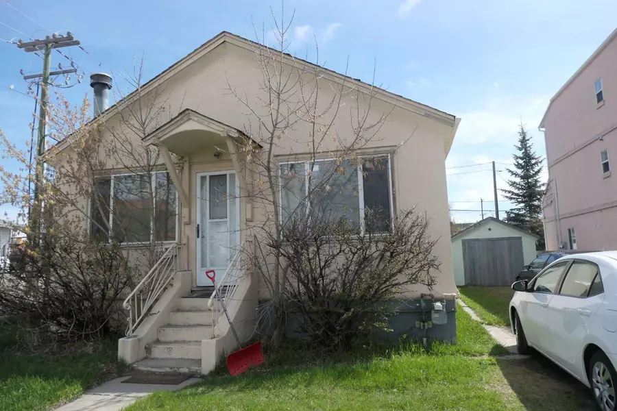 1532 Centre A ST Northeast, Calgary, AB T2E 2Z9