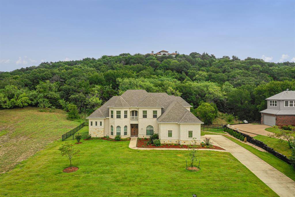 2239 Mountain Lakes Drive,  Cedar Hill,  TX 75104