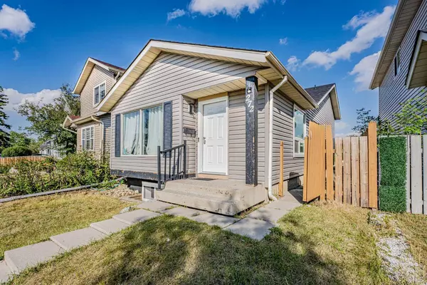 Calgary, AB T3J 2W6,272 Falton DR NE