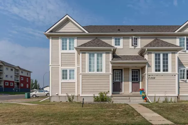 2614 11 AVE #1, Wainwright, AB T9W 1W2