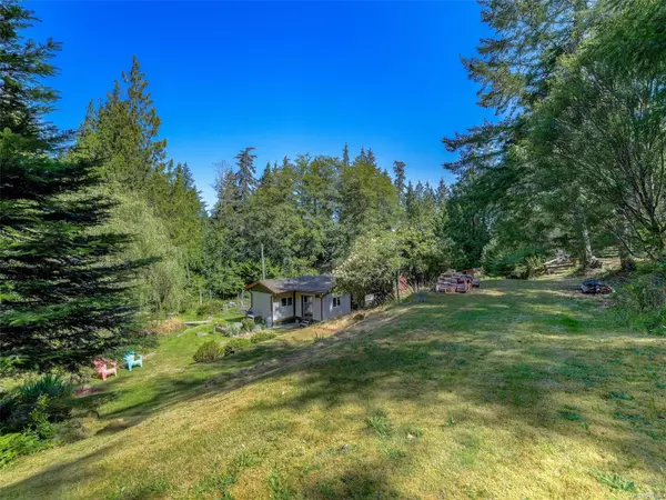 Sooke, BC V9Z 1B4,5741 Titan Pl