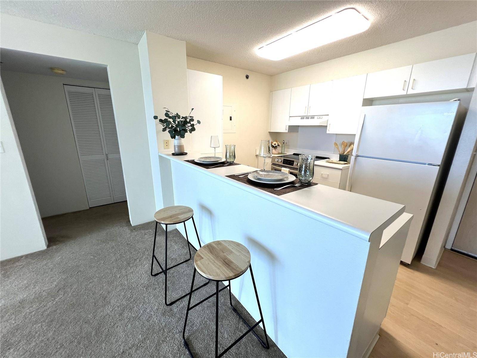 Honolulu, HI 96814,1448 Young Street #1401