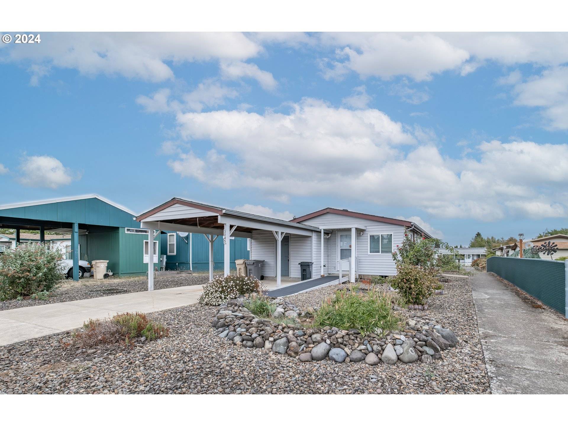 3045 GALENA LOOP, Lebanon, OR 97355