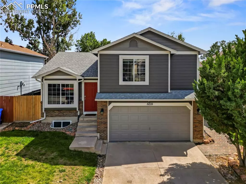 Colorado Springs, CO 80923,5235 Paradox DR