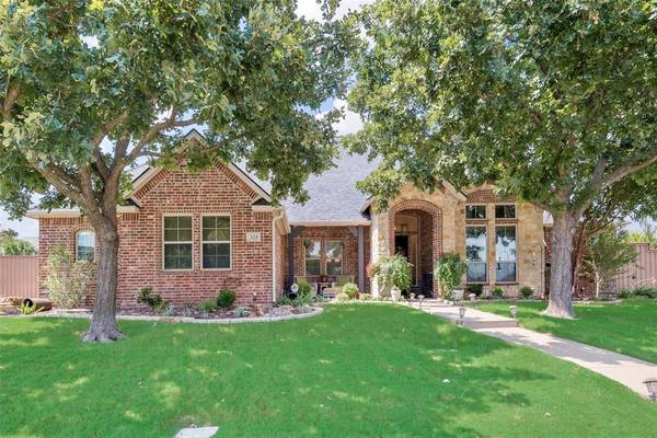 324 Covington Lane,  Ovilla,  TX 75154