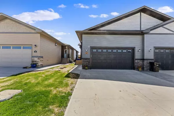 Olds, AB T4H 0E4,18 Violet Close