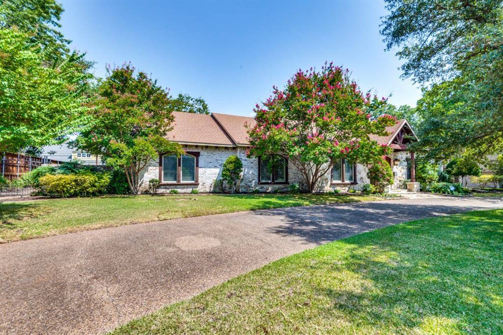 4515 Mendenhall Drive, Dallas, TX 75244