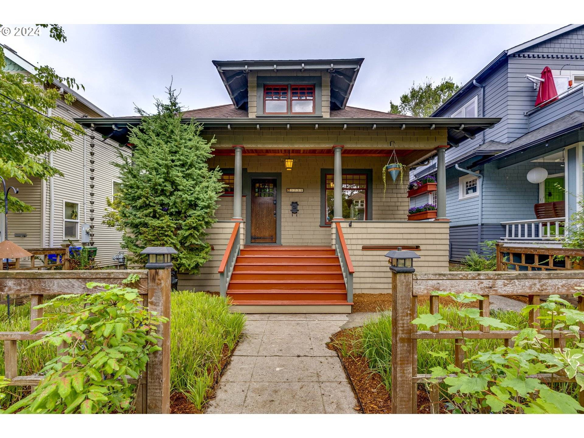 Portland, OR 97214,3739 SE WASHINGTON ST
