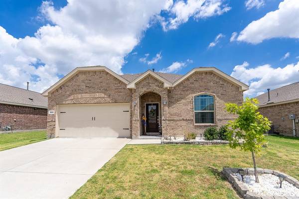 1520 Stonefield Drive,  Anna,  TX 75409