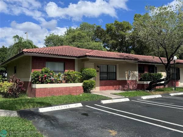 9607 NW 4th St  #2A, Coral Springs, FL 33071