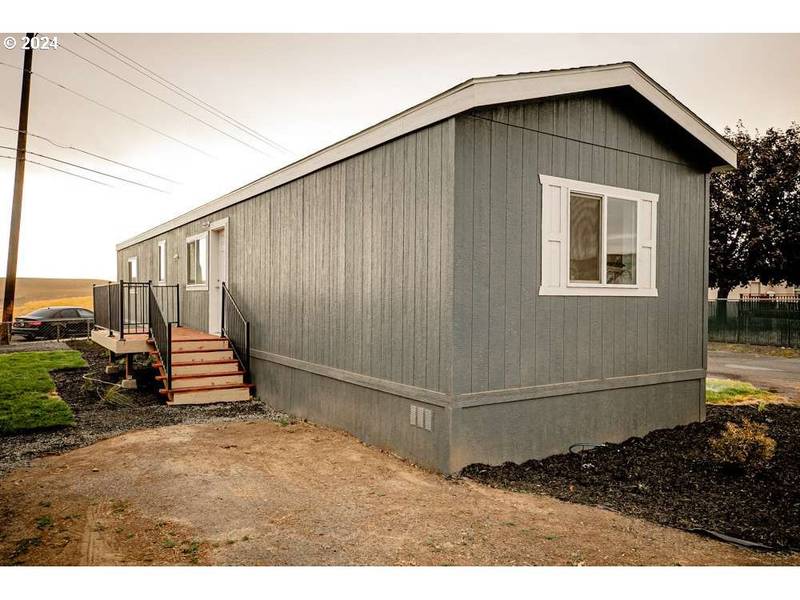 2801 SW Houtama RD #1, Pendleton, OR 97801