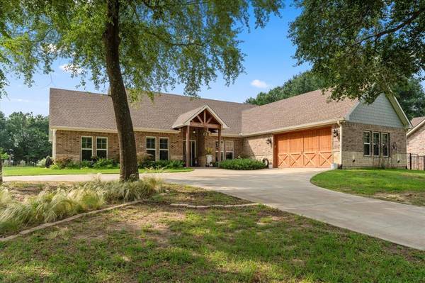 113 Lighthouse Lane,  Mabank,  TX 75143