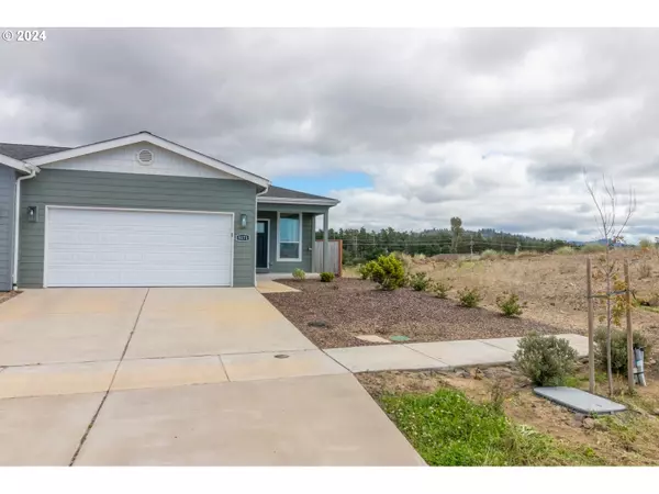 Florence, OR 97439,5171 NOPAL ST