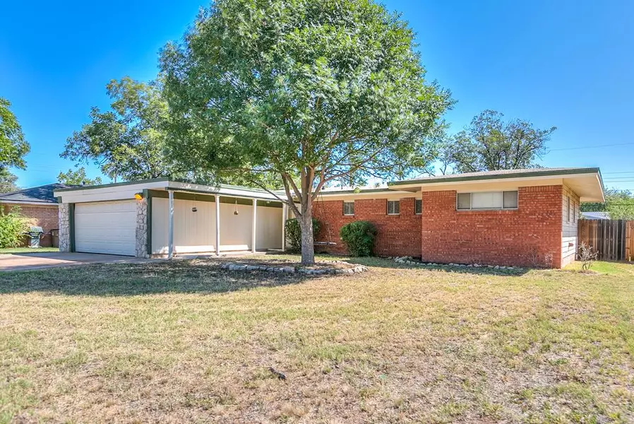 6 Clare Dr, San Angelo, TX 76904