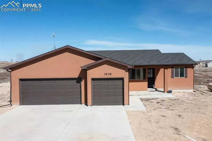 1536 N Bowen DR, Pueblo, CO 81007