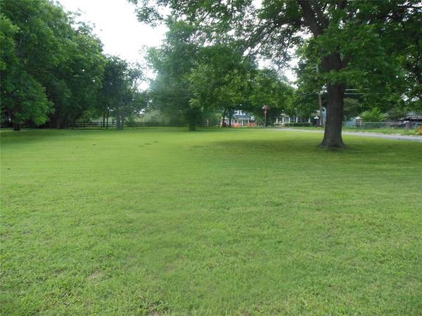 TBD Houston Street, Farmersville, TX 75442